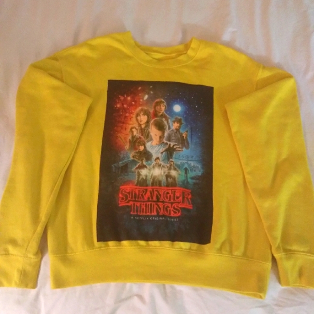 Netflix Stranger Things Sweatshirt Size Medium